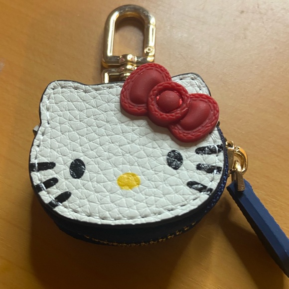 Hello Kitty Bag Charm EUC - Picture 1 of 3